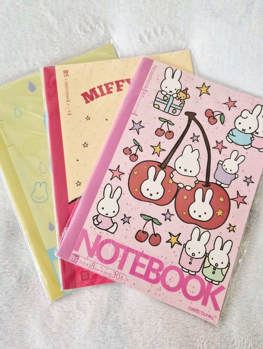 Miffy B5 Notebook Bundle - Picture 2 of 10